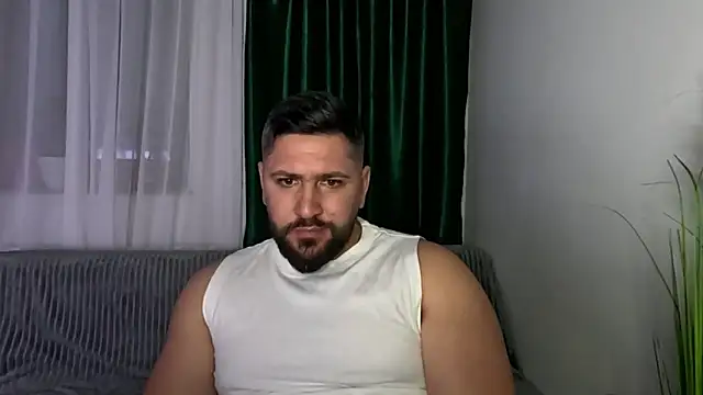 Gold_Alpha_Boy webcam