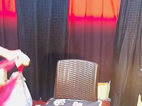 TS-LustyAngelKiss webcam