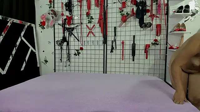 laatin_temptation webcam