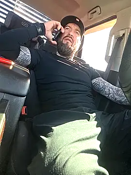 beardedtattood - Beardedtattood's free webcam - UK Sex Cams