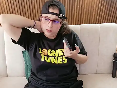 dirty_feelena - Dirty_feelena's free webcam - UK Sex Cams