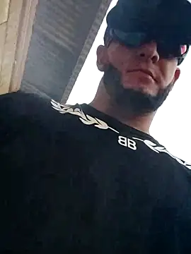 pighighdirty_p0 - PIGHIGHDIRTY_p0's free webcam - UK Sex Cams