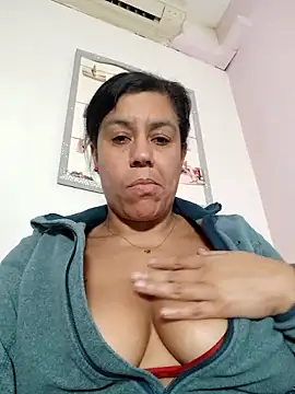 Webcam Model (Molly_newman6) is live