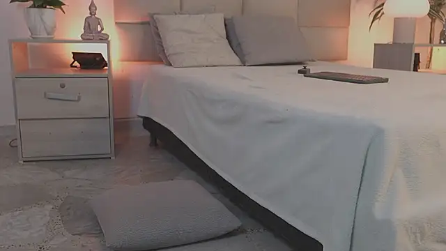 emma_brooks1 - Emma_brooks1's free webcam