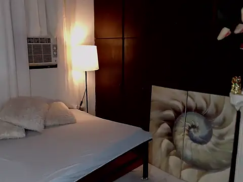 xXLustFullTransX... Live Webcam on Stripchat