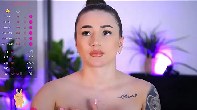 BabbyAisha live sex cam