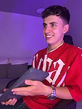 adrianrinaldi (M twink) - sexy dance naked