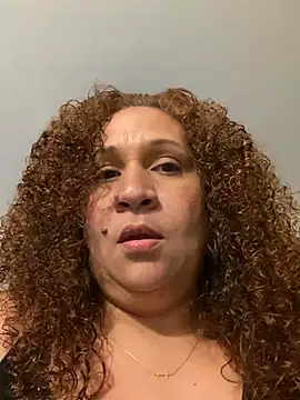 ladycreamypr2 - Ladycreamypr2's free webcam - UK Sex Cams