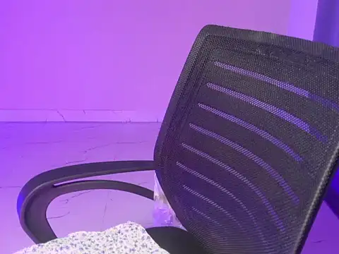 cutievibe01 - CutieVibe01's free webcam