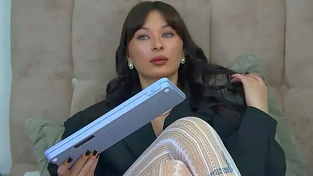 free chat site AlexandraBloom