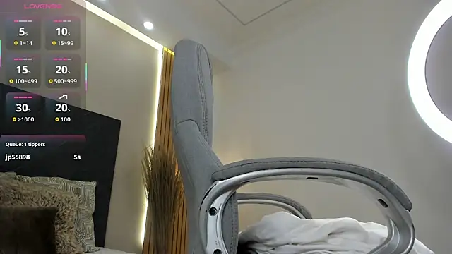 tati_saldarriaga - Tati_saldarriaga's free webcam - UK Sex Cams