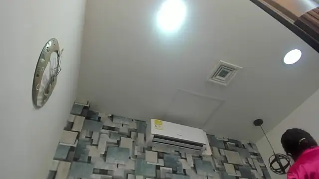 violeta_cute18 - Violeta_cute18's free webcam - UK Sex Cams