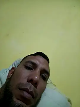 unreadychutzpa - UnreadyChutzpa's free webcam - UK Sex Cams