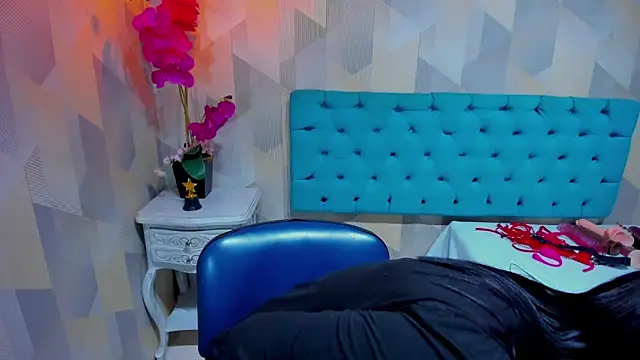 adafawxx (F young) - Get in doggy position + slap booty