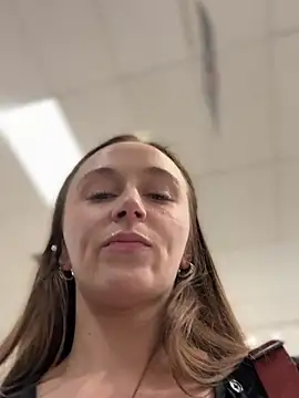 free strip chat Lunagirl13