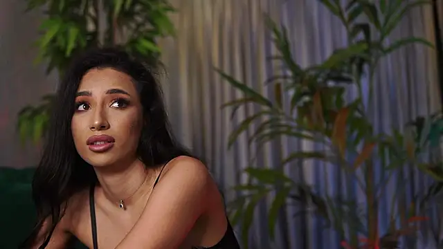 GinaValentinna webcam