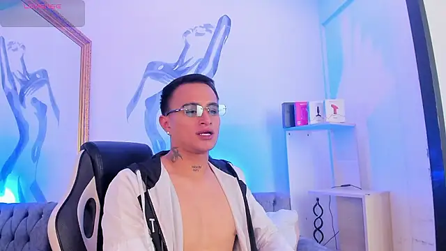 liamdeep - LiamDeep's free webcam - UK Sex Cams