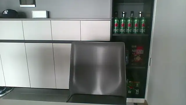 nole_china7 (Ask my age) - talk / fun / cum