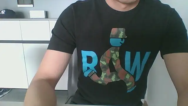 nole_china7 (Ask my age) - talk / fun / cum