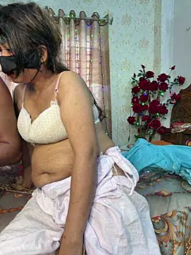 little-queen - Little-Queen's free webcam - UK Sex Cams