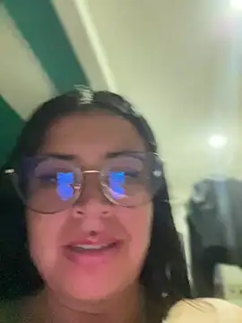 devilsweet17 - Devilsweet17's free webcam - UK Sex Cams