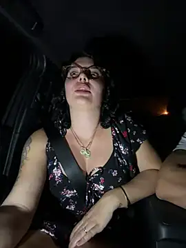 mangolini_parrocini - Mangolini_parrocini's free webcam - UK Sex Cams