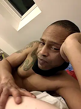 black-o-top - BLACK-O-TOP's free webcam - UK Sex Cams