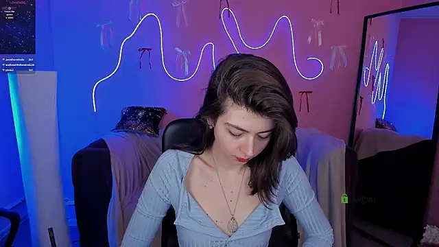 veronica_bubble - Veronica_bubble's free webcam - UK Sex Cams