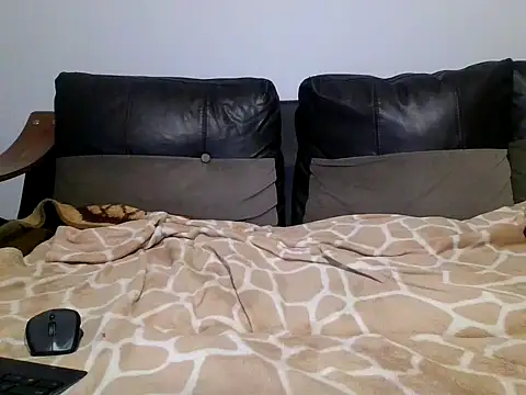 luksa85 - Luksa85's free webcam - UK Sex Cams