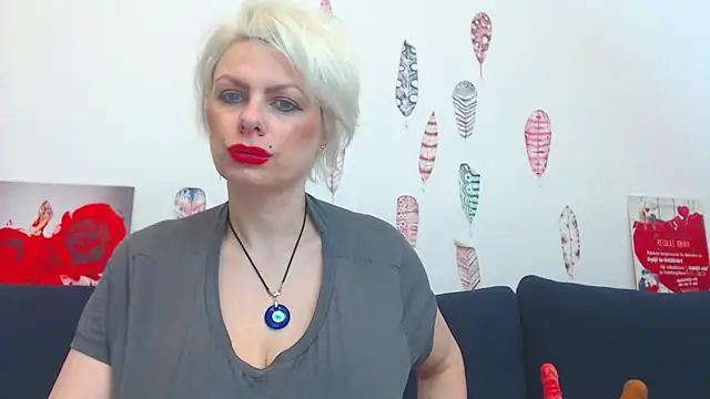 playful_goldie_wow__ (F milf) - make pussy wet maybe squirt !c2c ! hairy