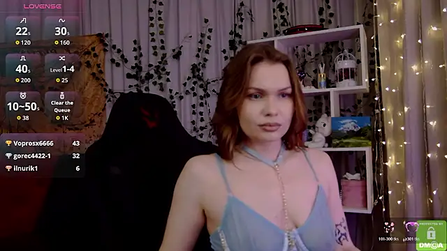 kate_mermaid (F young) - doggy without panties