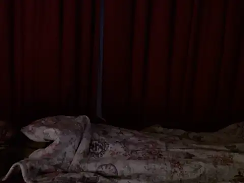 yellow-mellow23 - Yellow-Mellow23's free webcam - UK Sex Cams