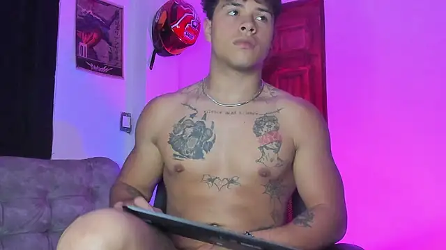 dominic_biker__ - Dominic_Biker__'s free webcam