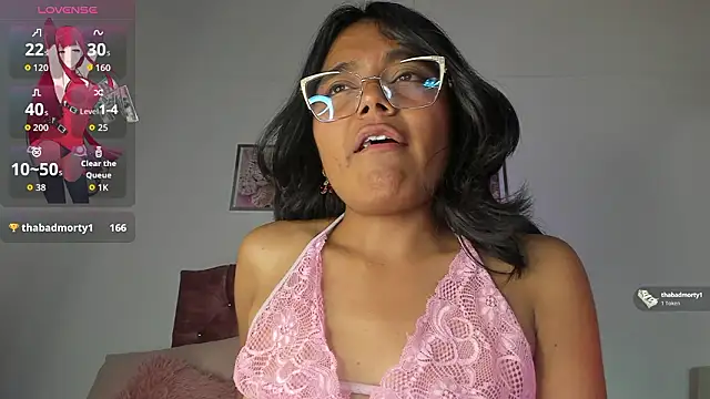 luna_velveth (F teen) - deep Throat