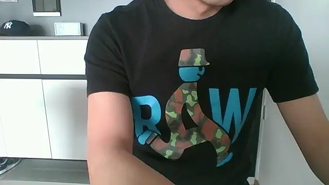 nole_china7 (Ask my age) - talk / fun / cum