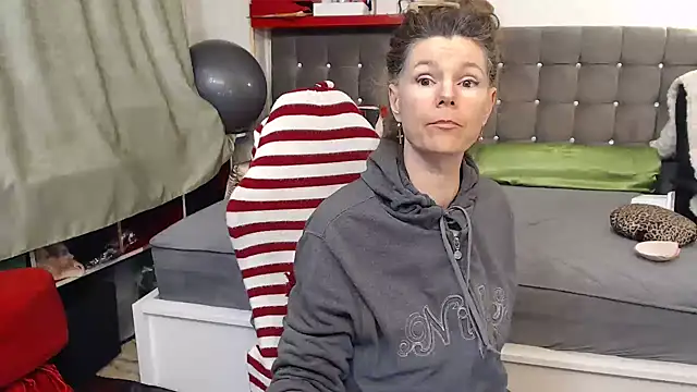 kellyterapy - Kellyterapy's free webcam - UK Sex Cams