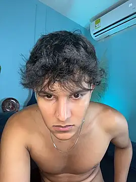 Leo_Savage_ webcam