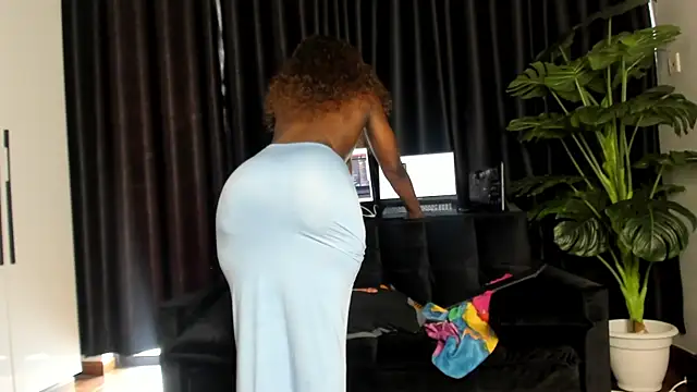 naughty_bigass (F young) - cum show