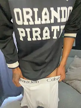 BlueIceCube Live Webcam on Stripchat