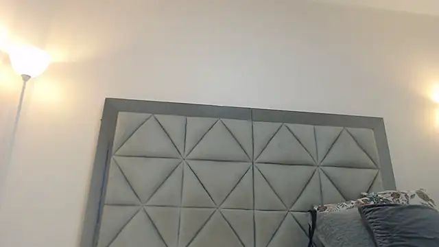 genesis_moretz (F young) - multi squiter