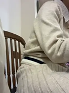 cara-02 (F young) - 户外咖啡厅看骚逼玩刺激