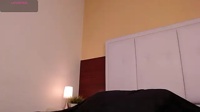 Ariadnaaa_ live sex cam