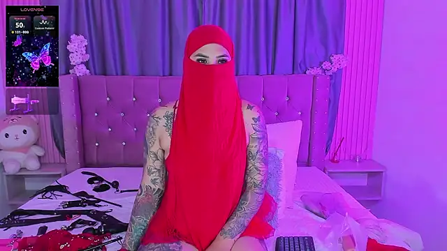 free webcam site Nayla-Mouna