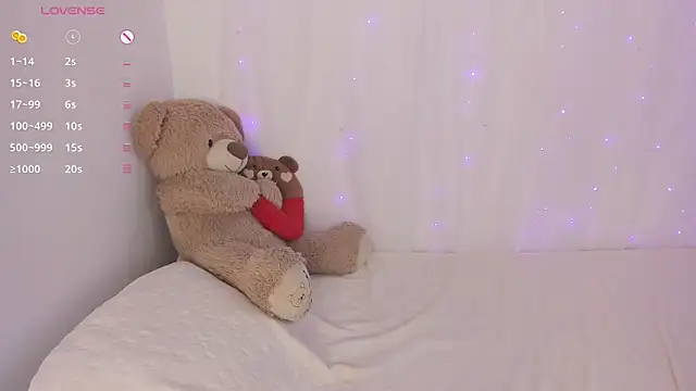 rou_11 (F young) - Naked and play pussy 10 minutes