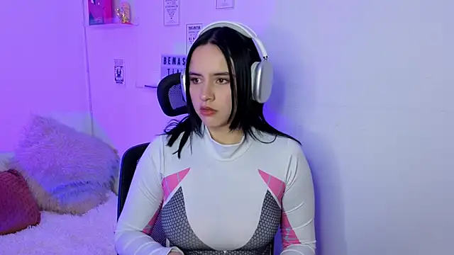 emily_lindey - Emily_Lindey's free webcam