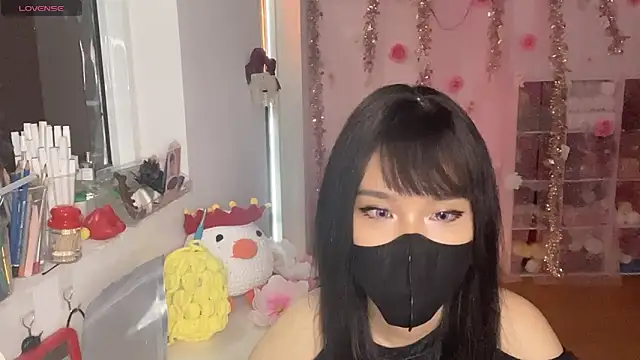 Tieu-May webcam stripchat model stream image