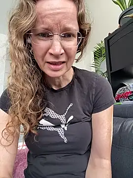 annikarose - AnnikaRose's free webcam - UK Sex Cams