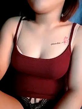 lyly69699 - Lyly69699's free webcam - UK Sex Cams