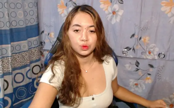 urlover_mae26 webcam