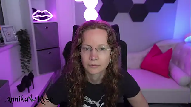 AnnikaRose webcam